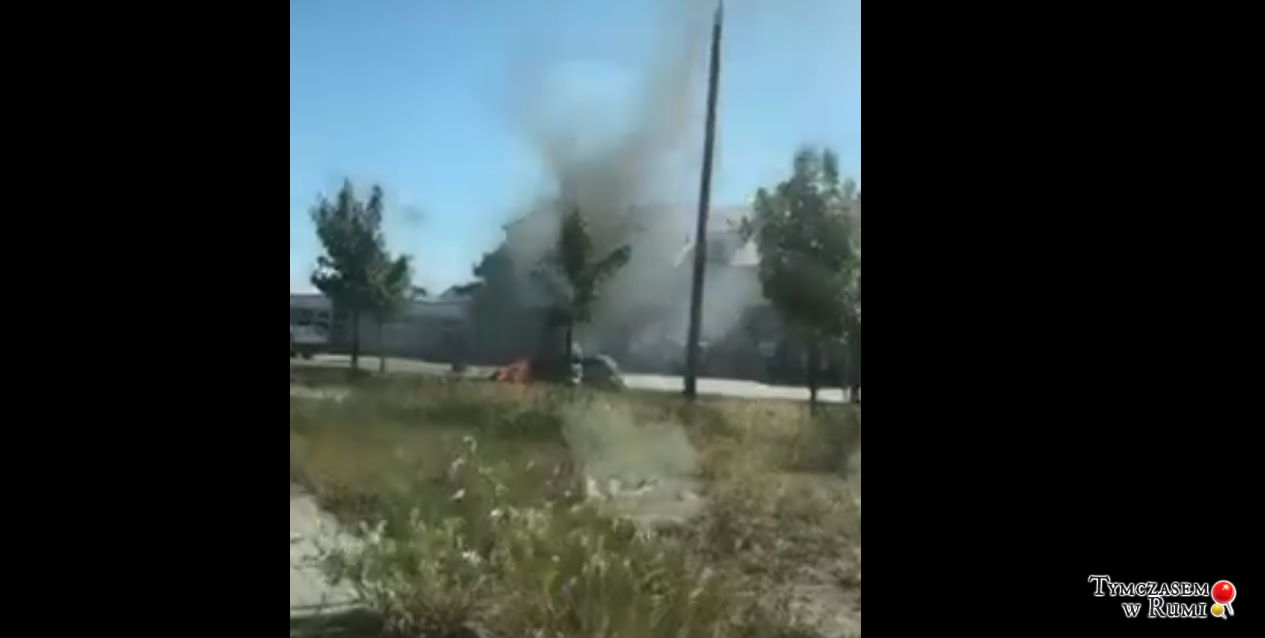 Pożar auta przy ul. Dębogórskiej w Rumi [WIDEO][Sygnał czytelnika]